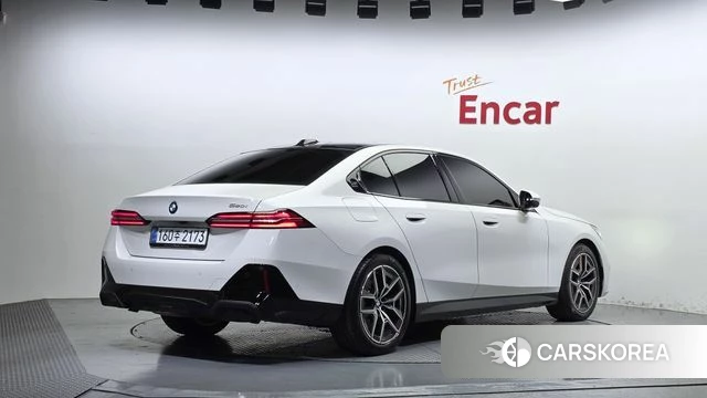 BMW 5 Series (G60) id 4940808 из Кореи 12