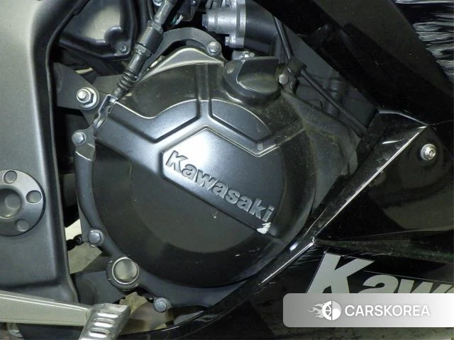 Engine photo