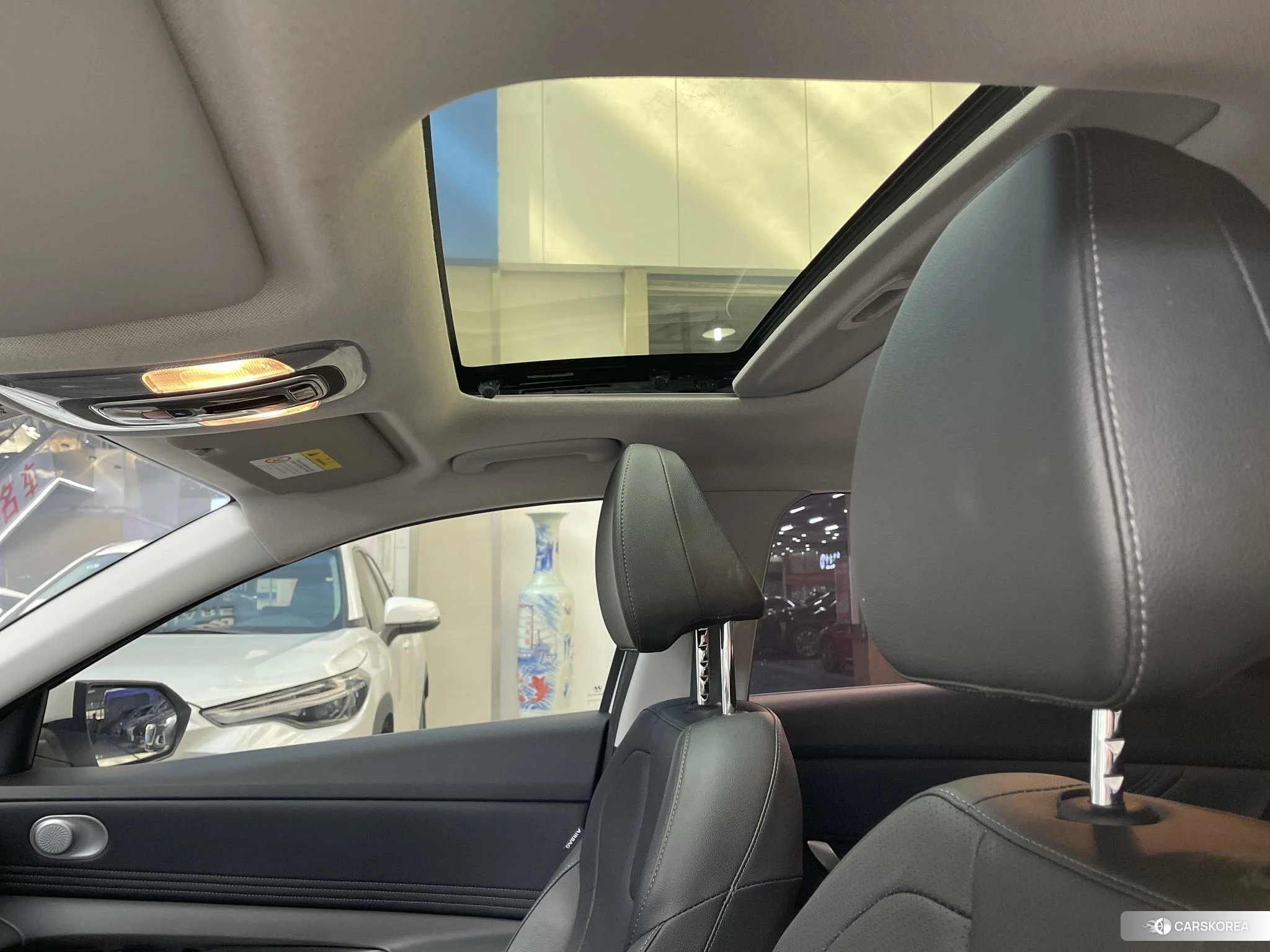 Hyundai Elantra id 4426717 из Китая 10