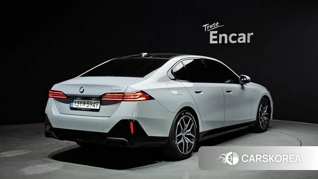 BMW 5 Series (G60) id 3831249 из Кореи 12