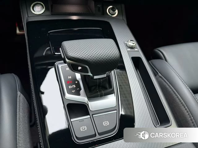 Audi Q5L id 4266036 из Китая 11