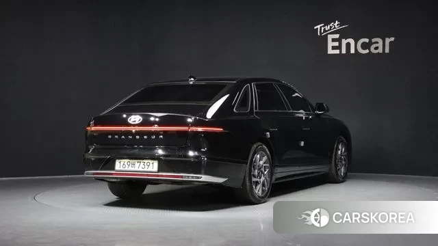 Hyundai Grandeur (GN7) id 3776362 из Кореи 12