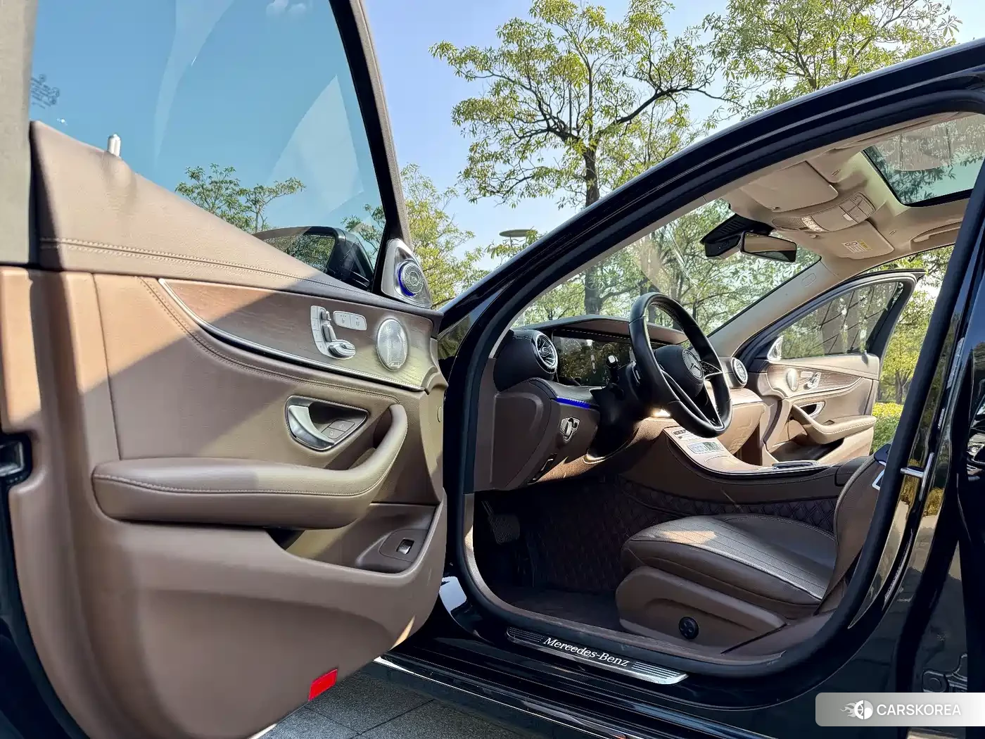 Mercedes-Benz E-Class 2023 Черный из Китая, фото 2