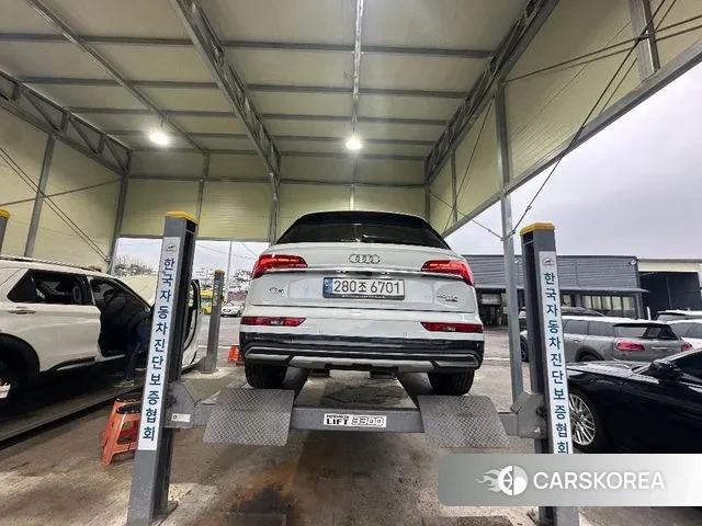 Audi Q5 (FY) 2022 Белый из Кореи, фото 2