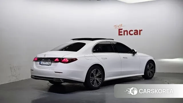 Mercedes-Benz E-Class W214 id 3585524 из Кореи 12