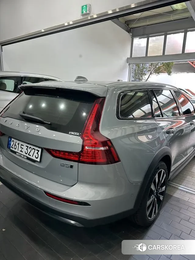 Volvo V60 Cross-Country 2nd Generation id 3206655 из Кореи 4
