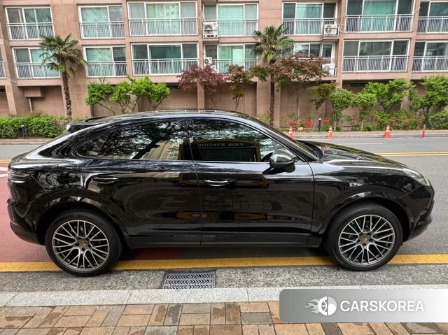 Porsche Cayenne (PO536) 2022 Черный из Кореи, фото 2