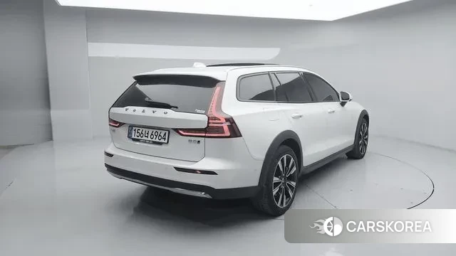 Volvo V60 Cross-Country 2nd Generation id 3638837 из Кореи 12