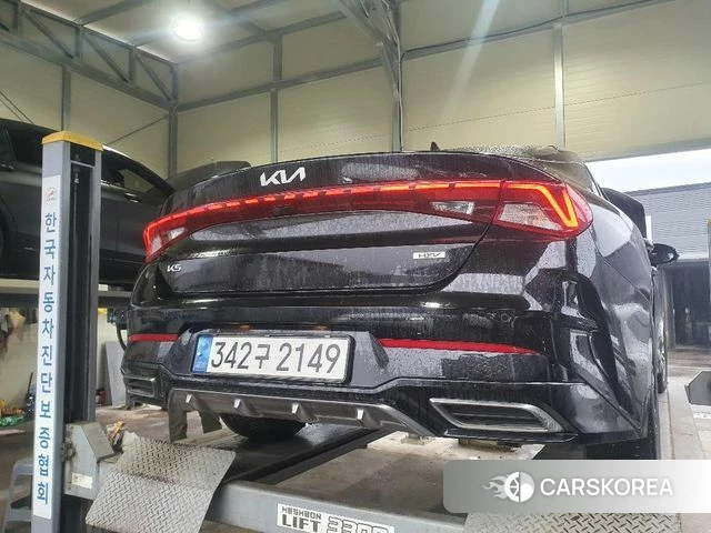 Kia K5 Hybrid 3rd Generation 2023 Черный из Кореи, фото 2