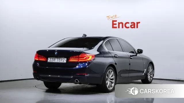 BMW 5 Series (G30) id 2941501 из Кореи 12