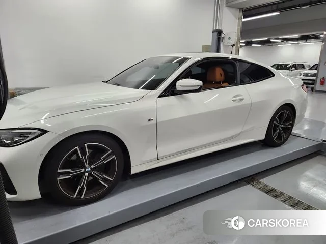 BMW 4 Series (G22) 2022 Белый из Кореи, фото 4