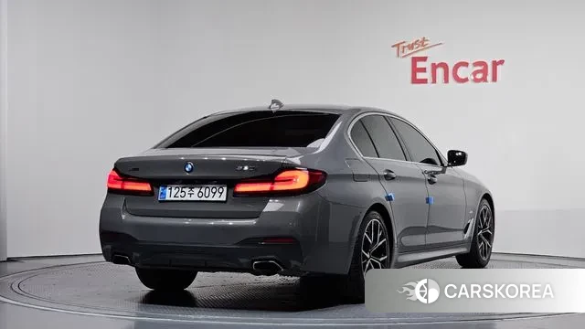 BMW 5 Series (G30) id 3439051 из Кореи 12