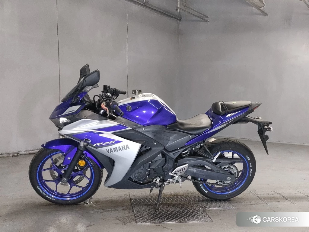 Проданный Yamaha YZF-R25 2014 из Японии