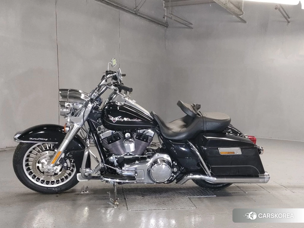 Проданный Harley-Davidson Road King FLHR1580 2010 из Японии