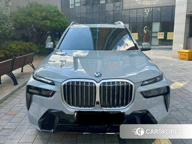 BMW X7 (G07) 2026 Цвет галактики из Кореи, фото 2