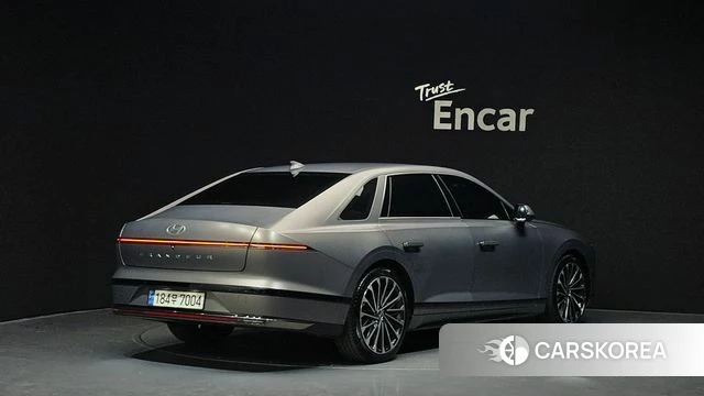 Hyundai Grandeur (GN7) id 3799032 из Кореи 12