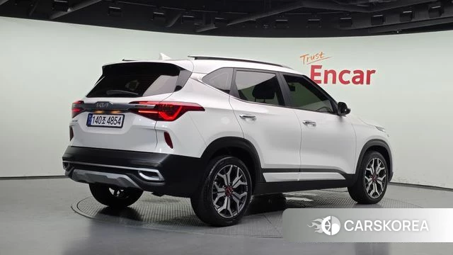 Kia Seltos id 4671305 из Кореи 12
