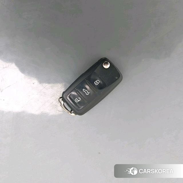 Volkswagen Bora id 4212182 из Китая 12