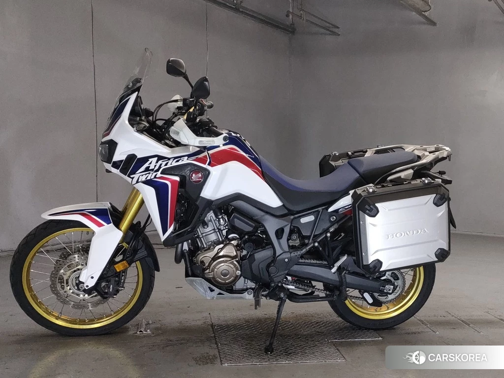 Проданный Honda CRF1000L AFRICA TWIN 2016 из Японии, фото 2