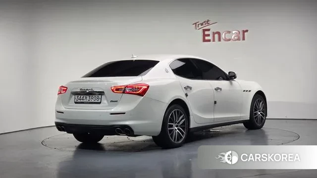 Maserati Ghibli id 3085115 из Кореи 12