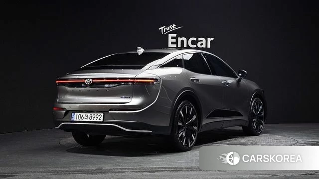 Toyota Crown Crossover id 3891620 из Кореи 12