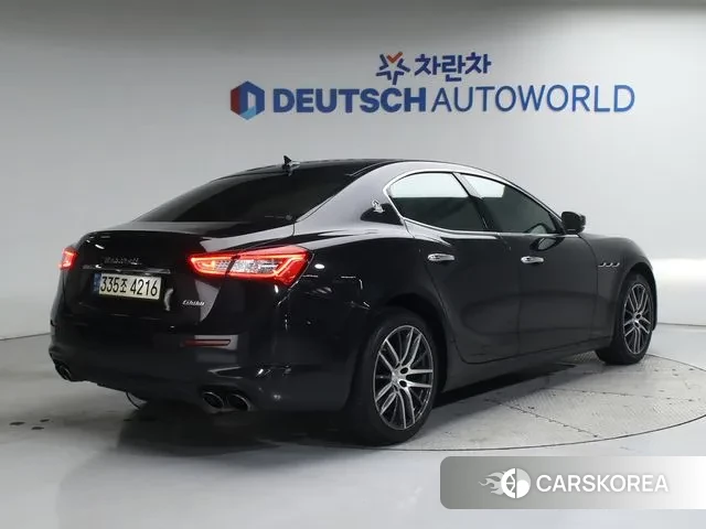Maserati Ghibli id 3505587 из Кореи 12