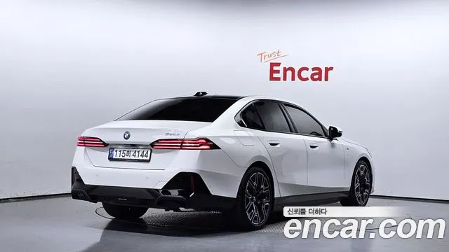 BMW 5 Series (G60) id 2810689 из Кореи 12