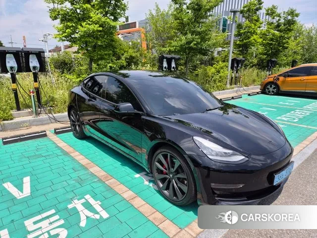 Tesla Model 3 id 3071410 из Кореи 8