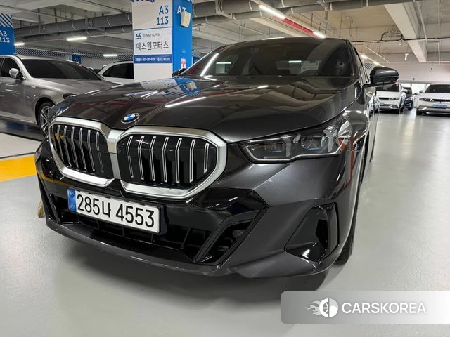 BMW 5 Series (G60) 2024 Серый из Кореи, фото 6