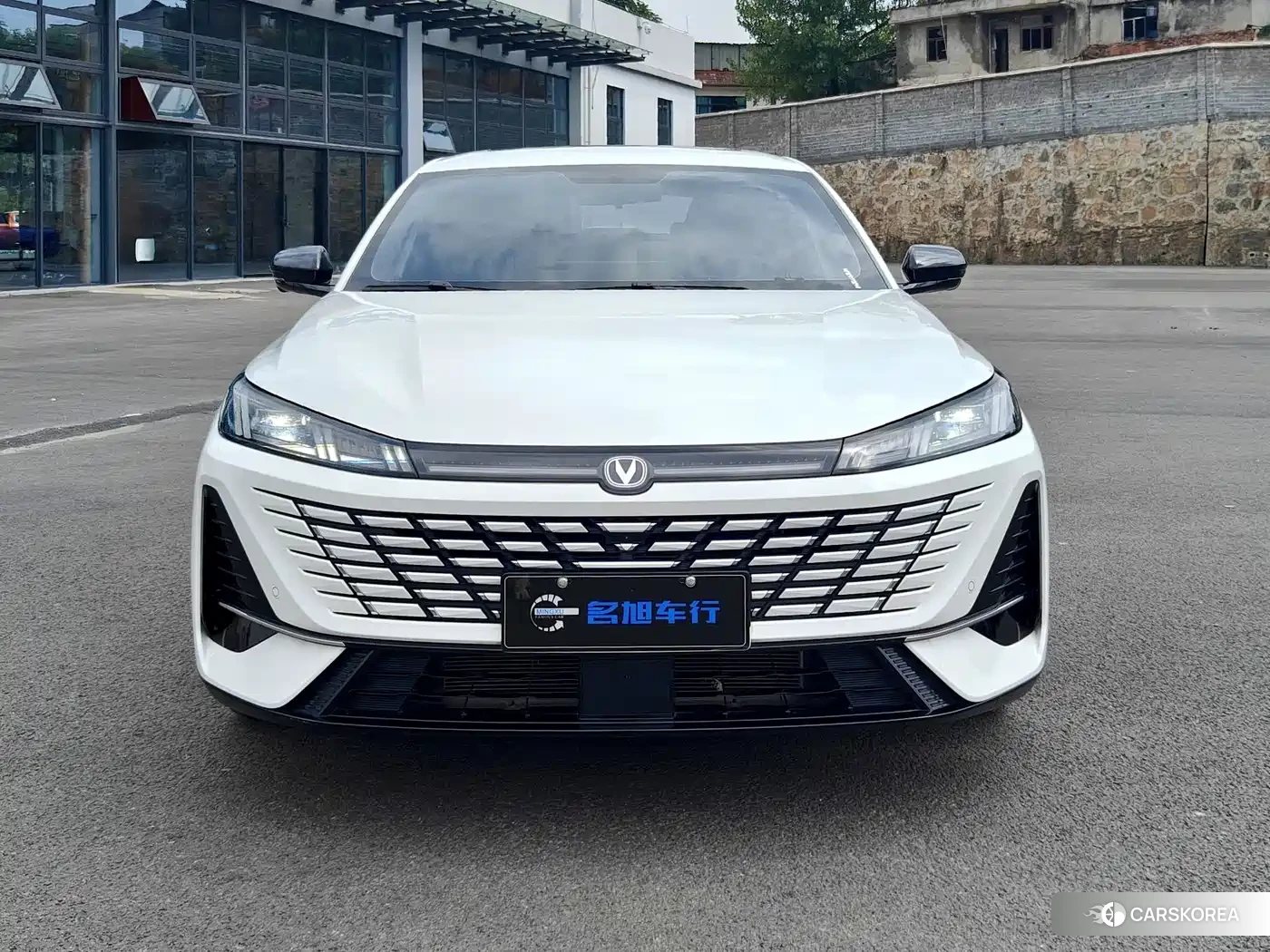 Chang'an Yidong 2025 Белый из Китая, фото 2