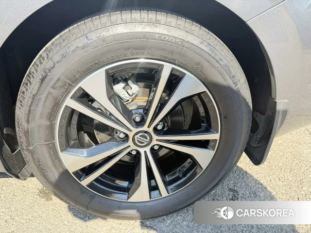 Nissan Xuan Yi id 4263288 из Китая 12