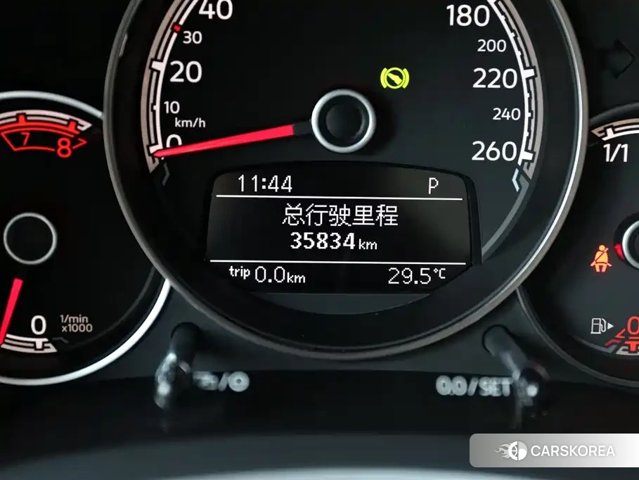 Volkswagen Beetle id 4559661 из Китая 12