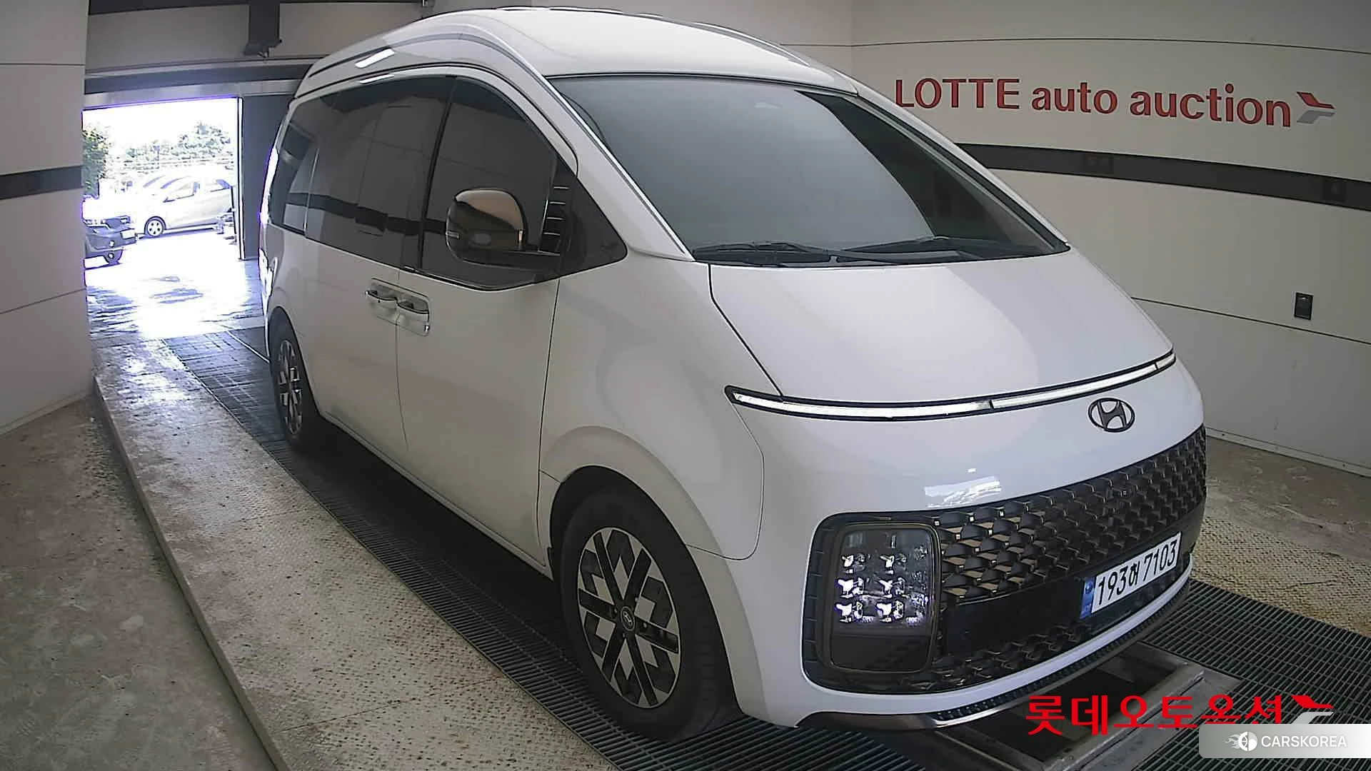 Hyundai STARIA LOUNGE Limousine id 4902533 из Кореи 12