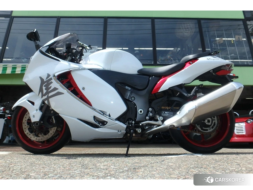 Проданный Suzuki GSX1300R HAYABUSA 2022 из Японии