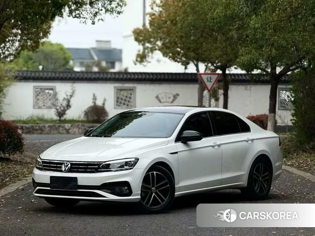 Volkswagen Lingdu 2021 Белый из Китая, фото 2