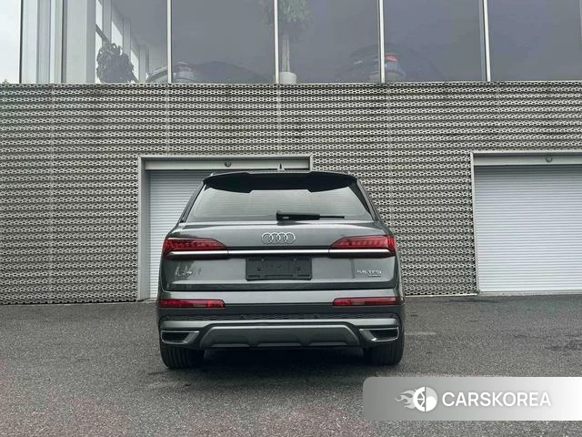 Audi Q7 id 4275968 из Китая 9