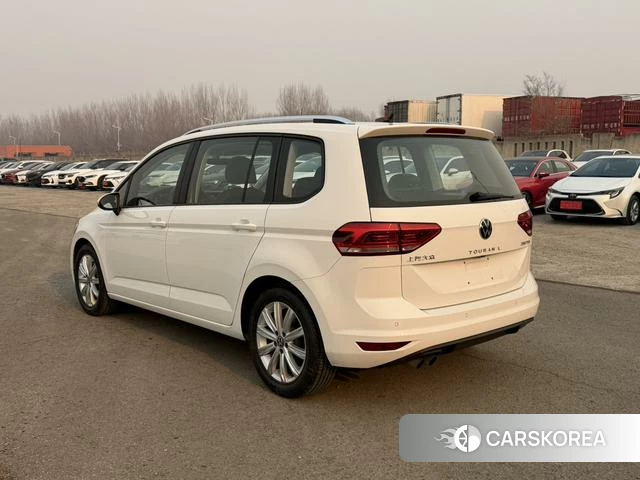 Volkswagen Touran L id 4208713 из Китая 10