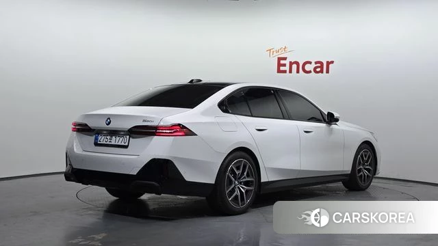 BMW 5 Series (G60) id 4421362 из Кореи 12