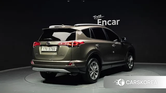 Toyota RAV4 id 3055689 из Кореи 12