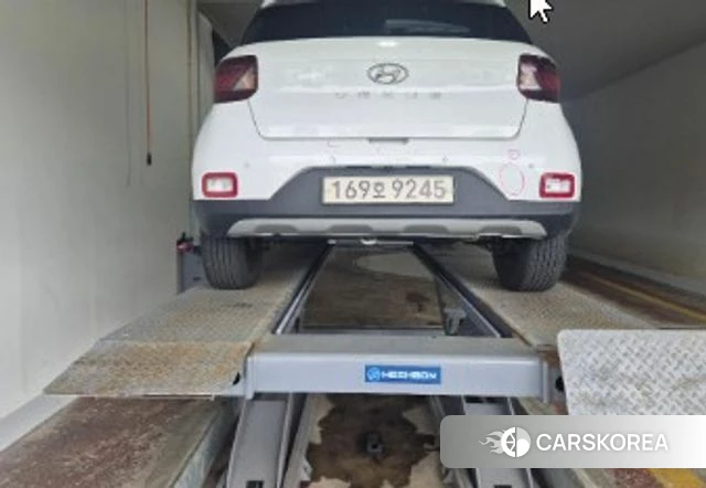 Hyundai Venue 2022 Белый из Кореи, фото 2