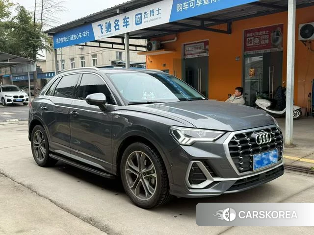 Audi Q3 2023 Темно-серый из Китая, фото 2