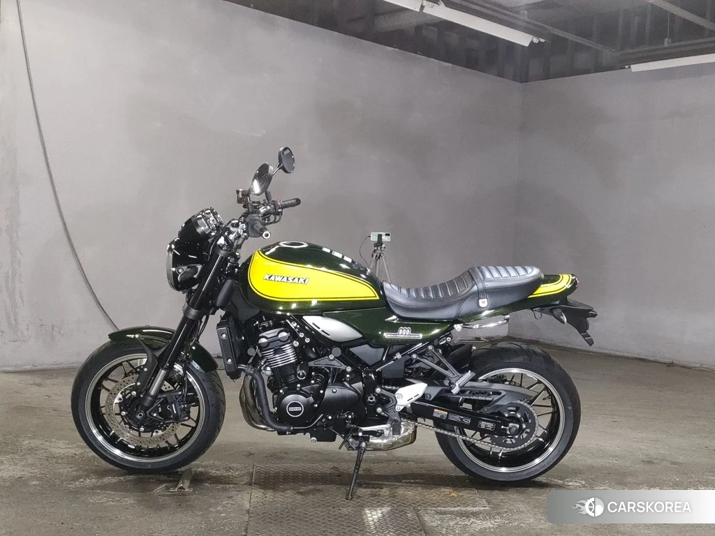 Проданный Kawasaki Z900RS 2023 из Японии