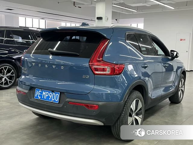 Volvo XC40 2022 Синий из Китая, фото 4