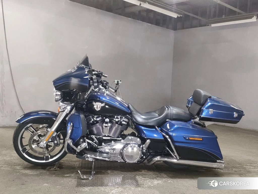 Проданный Harley-Davidson Street Glide FLHXS1750 2018 из Японии, фото 2