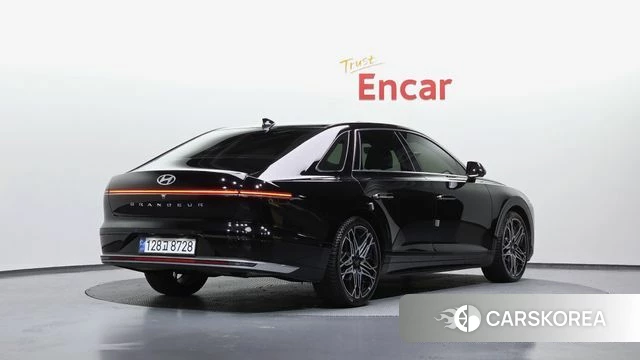 Hyundai Grandeur Hybrid (GN7) id 4281412 из Кореи 12