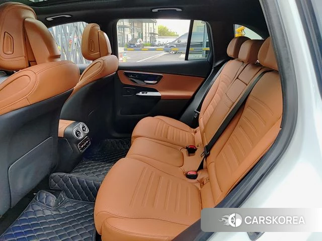 Mercedes-Benz GLC 2024 Белый из Китая, фото 3
