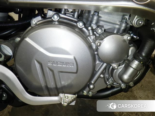 Engine photo