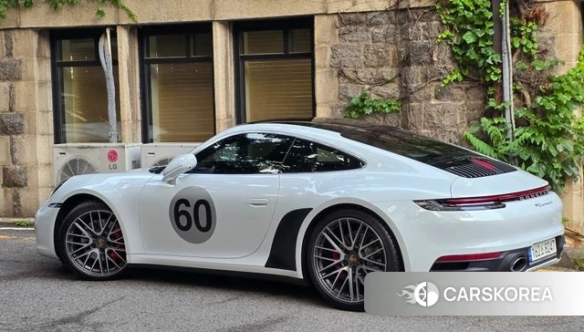 Porsche 911(992) id 4577979 из Кореи 7