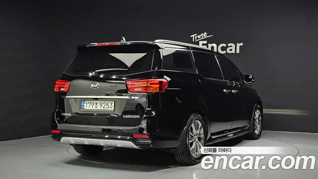 Kia The New Carnival id 2712878 из Кореи 12