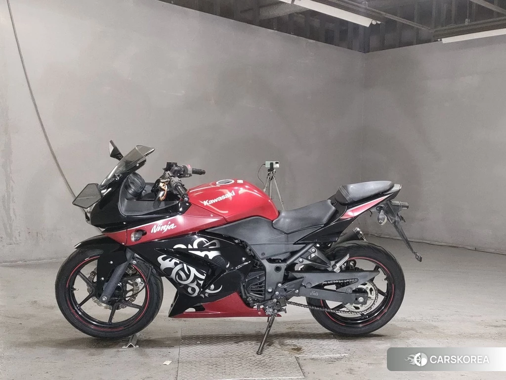 Проданный Kawasaki NINJA 250R id 4148203 из Японии, фото 2